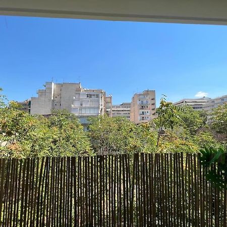 Chic Apt Near Acropolis - Avdi Square アテネ エクステリア 写真